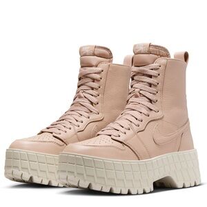 Nike Women's Beige Lace-Up Platform Boots